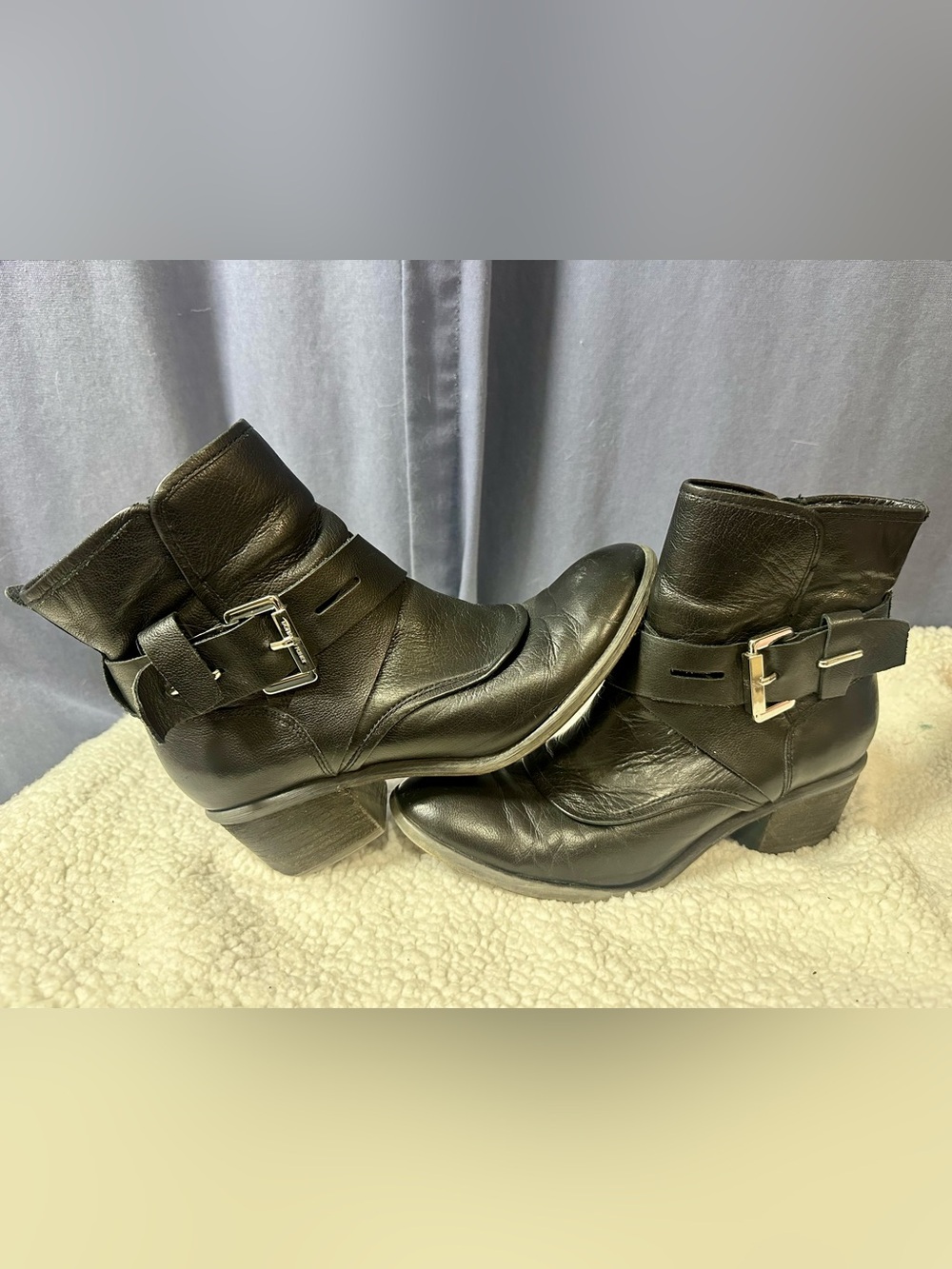 Donald J. Pliner Diem Black Leather Ankle Moto Boots Booties Buckle Detail 8.5